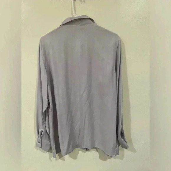 J.McLaughlin Pale Lilac Silk Button Down Blouse size 12 - Picture 6 of 6